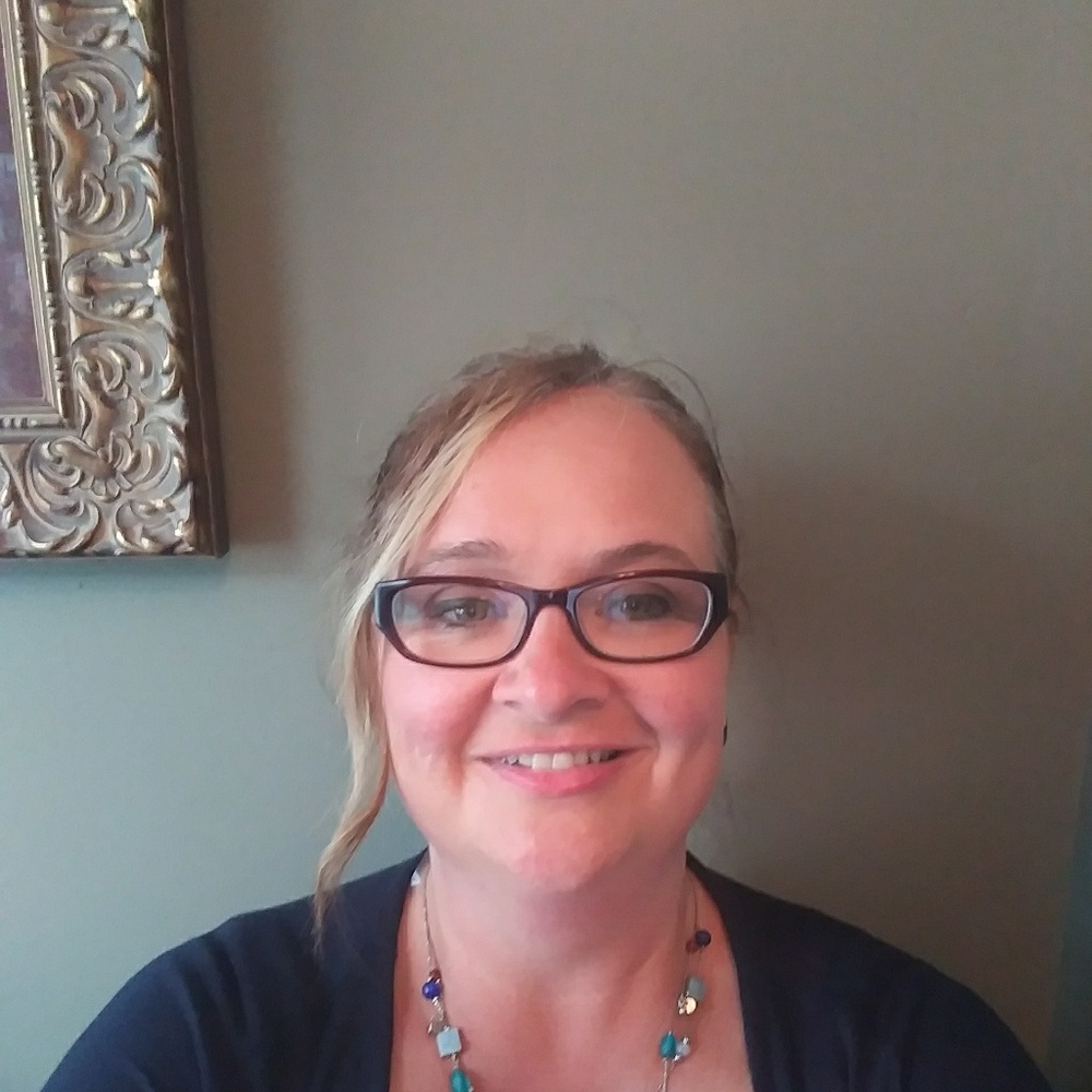 Meet your Posher, Angela